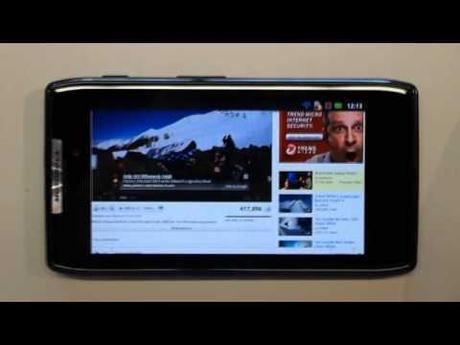 Motorola RAZR, qualche video per conoscerlo meglio 0 Motorola RAZR, qualche video per conoscerlo meglio