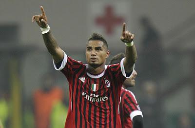 Kevin Prince Boateng s'improvvisa cantante con Pato, Robinho e Thiago Silva (VIDEO)