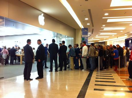 IPhone 4S Apple store di Roma : Foto in HD