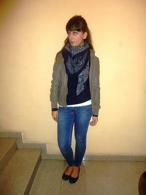 la femminilità di un maglione da uomo la femminilità di un maglione da uomo