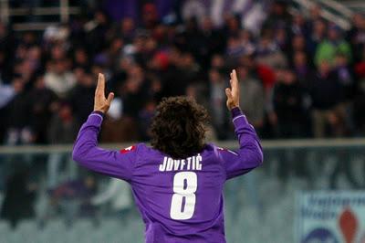Stevan Jovetic ha rinnovato il contratto con la Fiorentina fino al 2016
