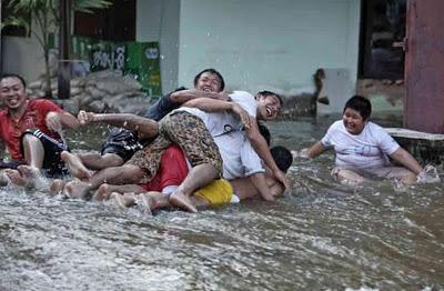 Ultimissime alluvione Bangkok Thailandia - Forse è salva -