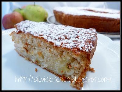 Torta di mele soffice con panna