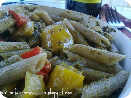 ...penne di grano saraceno con peperoni e crema di broccoletti...