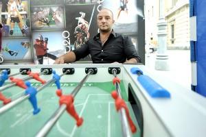 Francesco Bonanno - Foto di Massimo Pinca 004 Francesco Bonanno e il calcio balilla