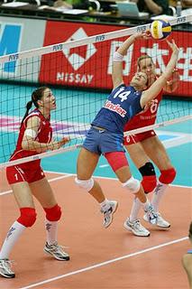 Volley, partono bene le azzurre in Giappone; Kostner in testa in Cina