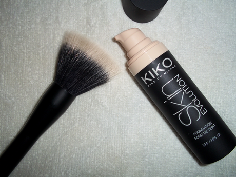 RECENSIONE: Kiko Skin Evolution Foundation + brush face n.106