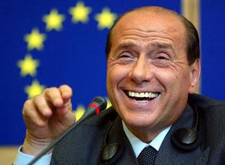Berlusconi sull'orlo del baratro e i mercati gli danno l'ultima spinta.