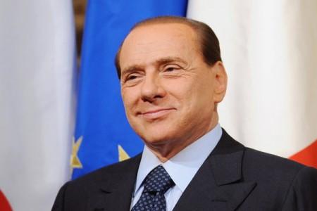 Silvio Berlusconi 450x300 Silvio Berlusconi: Dopo il voto di oggi decido se lasciare il governo.