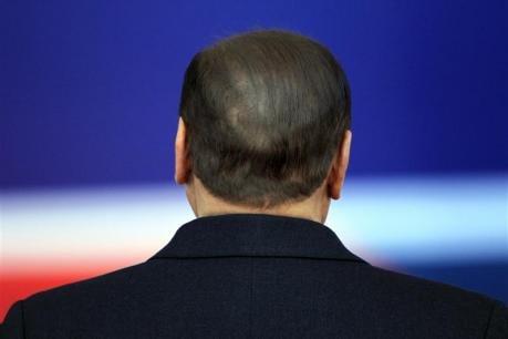 berlusconi nuca È proprio vero?