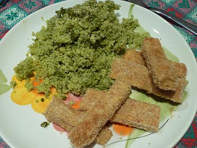 Bastoncini di tofu con cous cous agli spinaci