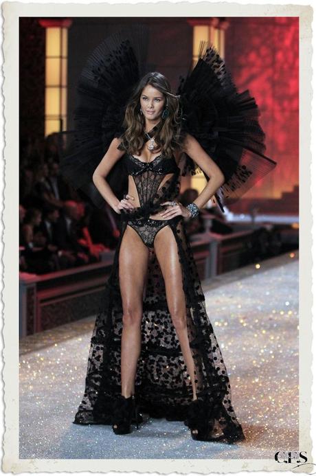 Victoria's Secret fashion show 2011