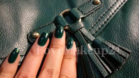 H&M;'s Green Bag...and nail art!!