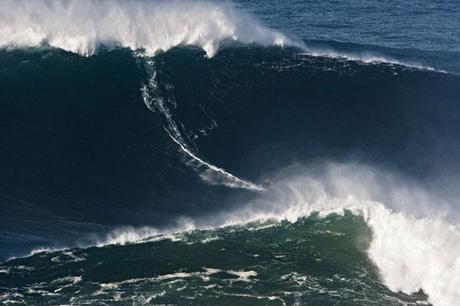 ONDE ANOMALE IN PORTOGALLO