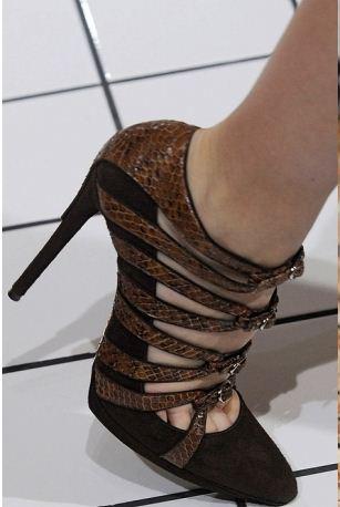 E' Tempo di Scarpe! E' Tempo di Scarpe!