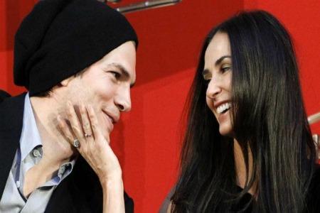 demimoore1 Demi Moore chiede il divorzio a Kutcher 