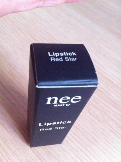 Nee Make Up : Lipstick Red Star e Ombretto Cotto Nero Review