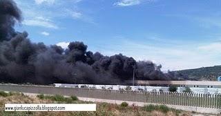 Incendio allo stabilimento Bripla Sud a Ferrandina, salvi i dipendenti in servizio. Nel pomeriggio i VV FF hanno domato le fiamme
