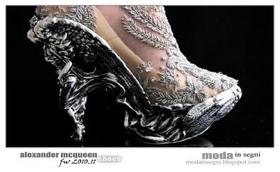 Focus on Alexander McQueen FW 2010.11 Shoes!