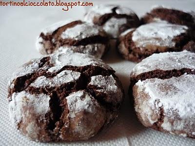 CHOCOLATE CRINKLES