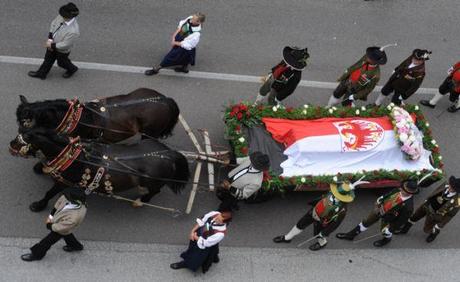 Magnagos-letzter-Weg Funerale poetico