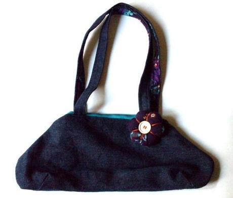 Borsina di jeans con la zip Borsina di jeans con la zip