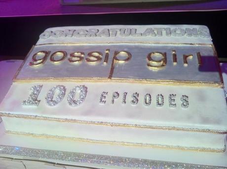 gossip girl 100 cake