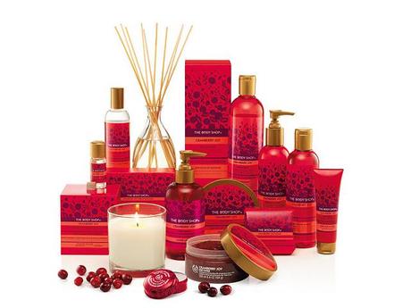 Scopri il Natale GIVE JOY con The Body Shop Linee Natalizie 2011