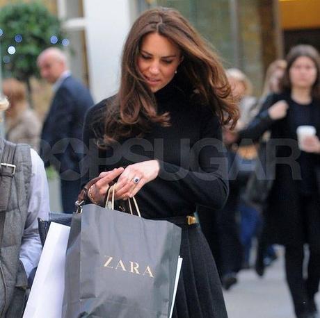 FASHION ICON | Kate Middleton fa shopping da Zara in total look Mulberry
