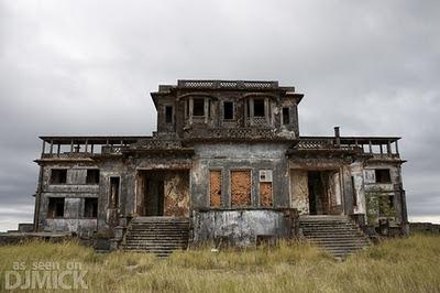 Viaggi nel Mondo - Cambogia la città francese abbandonata