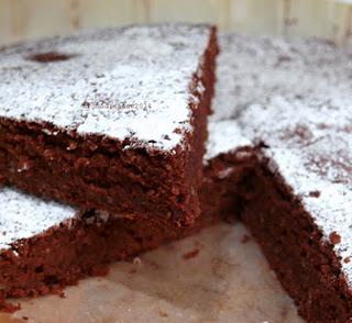 Tutto marroni: Fondant ai marroni e i suoi Cupcake dal cuore morbido Tutto marroni: Fondant ai marroni e i suoi Cupcake dal cuore morbido