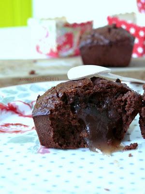 Tutto marroni: Fondant ai marroni e i suoi Cupcake dal cuore morbido Tutto marroni: Fondant ai marroni e i suoi Cupcake dal cuore morbido