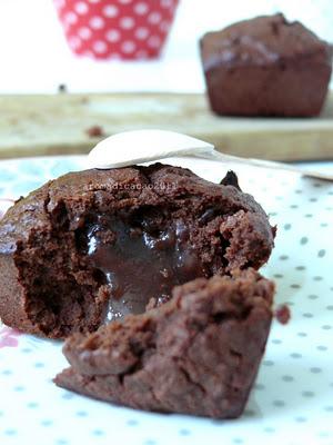 Tutto marroni: Fondant ai marroni e i suoi Cupcake dal cuore morbido Tutto marroni: Fondant ai marroni e i suoi Cupcake dal cuore morbido