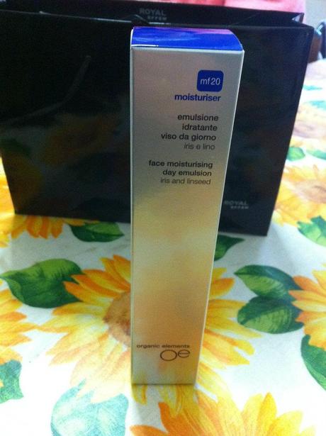 Oe : Moisturiser Iris and Linseed Review Oe : Moisturiser Iris and Linseed Review