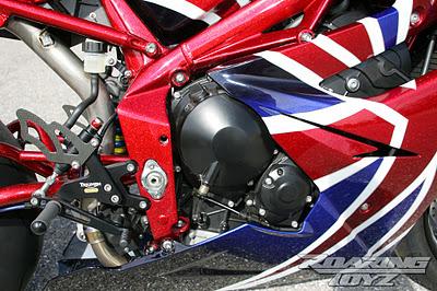 Triumph Daytona 675 by Roaring Toyz