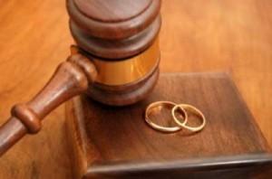 Francia : uomo condannato a risarcire i danni alla ex moglie per la carenza di rapporti sessuali durante il matrimonio