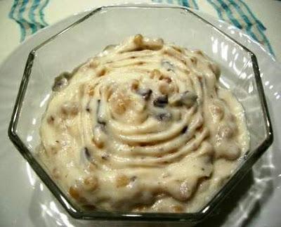 La cuccìa dolce tipico palermitano, a base di grano bollito e ricotta di pecora.