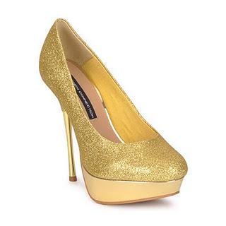 Shoes// Oro, glitter e stiletto: il mix perfetto per una scarpa must have