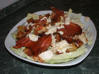 Una Caesar salad reale