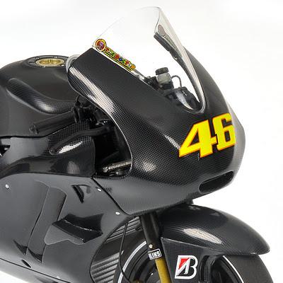 Ducati D16 V.Rossi Test 2011 L.E. 4999 pcs by Minichamps