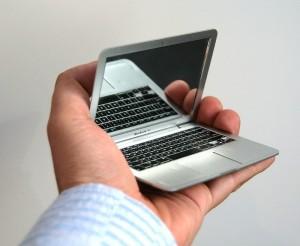 Mini Macbook Mirror