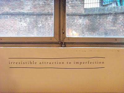 Irrisistible attraction to imperfection - il temporary shop
