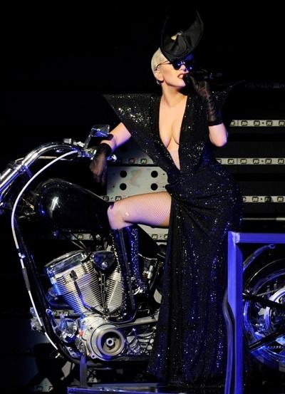 Lady Gaga wears Giorgio Armani in her last concert in Los Angeles