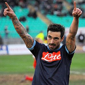 TUTTI I LOOK - TATUAGGI E I TAGLI DI CAPELLI DI EZEQUIEL LAVEZZI IL FAMOSO CALCIATORE