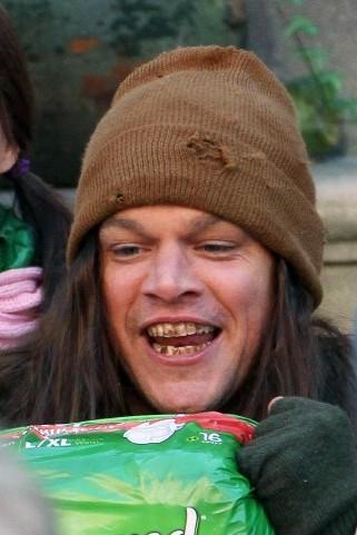 Matt Damon è un senzatetto dall'orribile aspetto