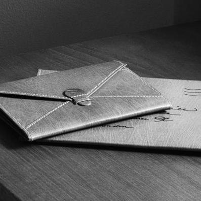 DUNHILL / LEATHER ENVELOPE / BAG DUNHILL / LEATHER ENVELOPE / BAG