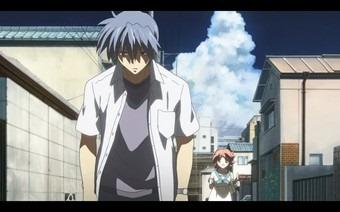 Perché mai Nagisa debba inseguire Tomoya? Tomoya, Nagisa