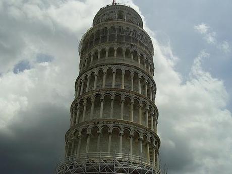 15 dicembre 2001 - La torre pendente di Pisa riapre al pubblico dopo undici anni di lavori Torre di Pisa 2