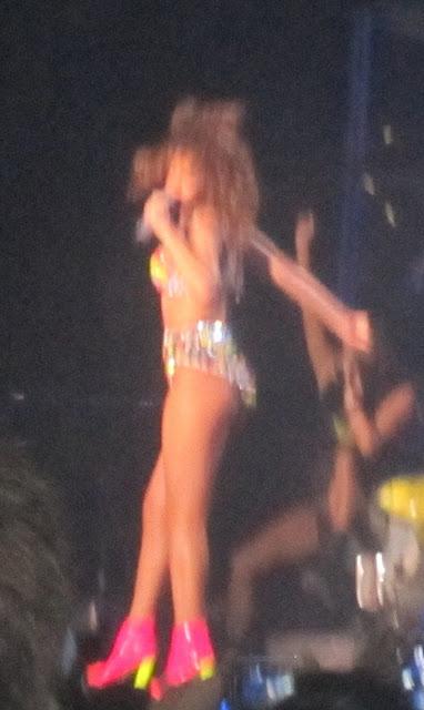 RIHANNA concert !!! RIHANNA concert !!!