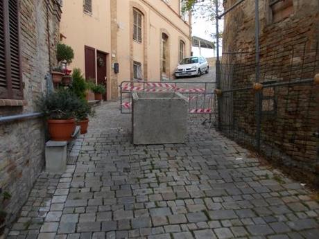 Un plinto e passa la paura. DSCN1487.JPG